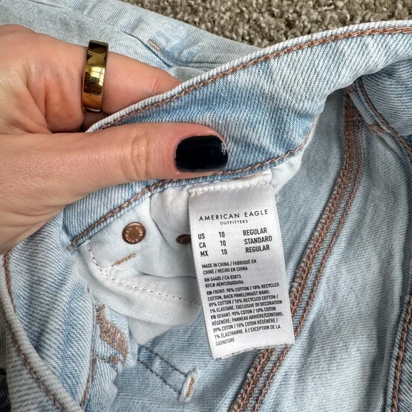 American Eagle Highest Rise Baggy Straight - Picture 4 of 5